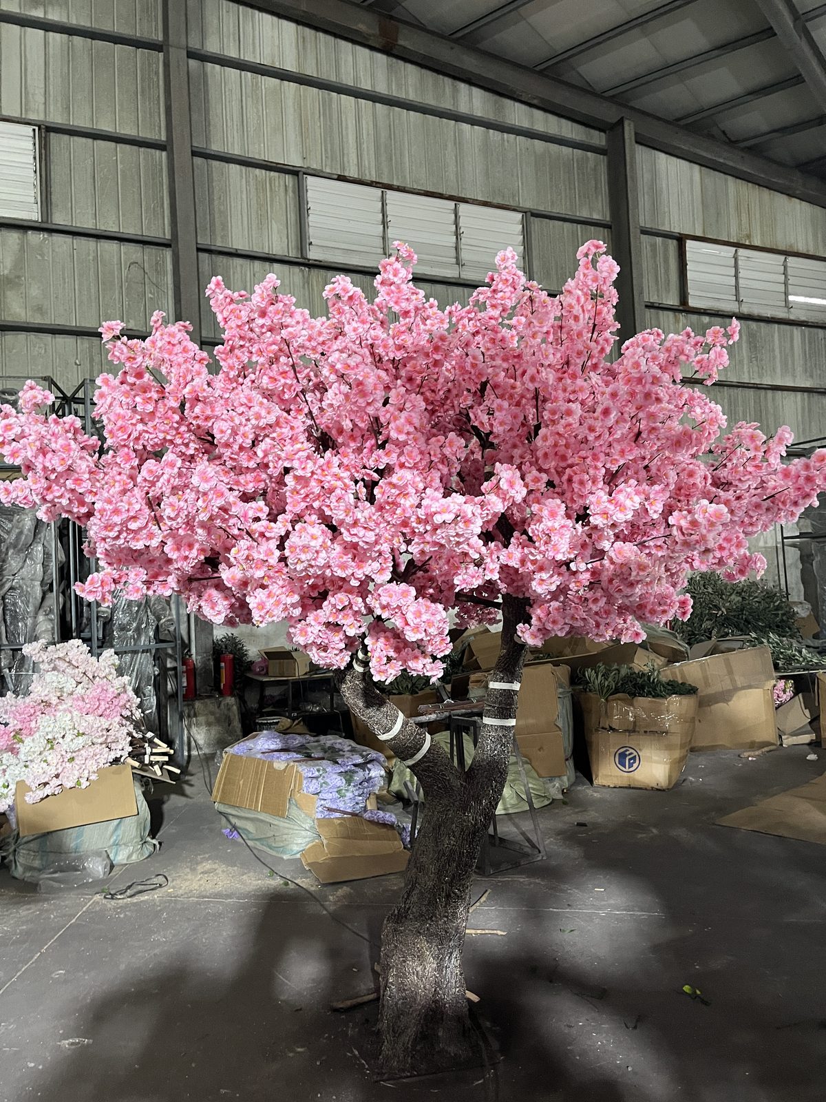 花簇近景 — 花树：车间与项目现场实拍