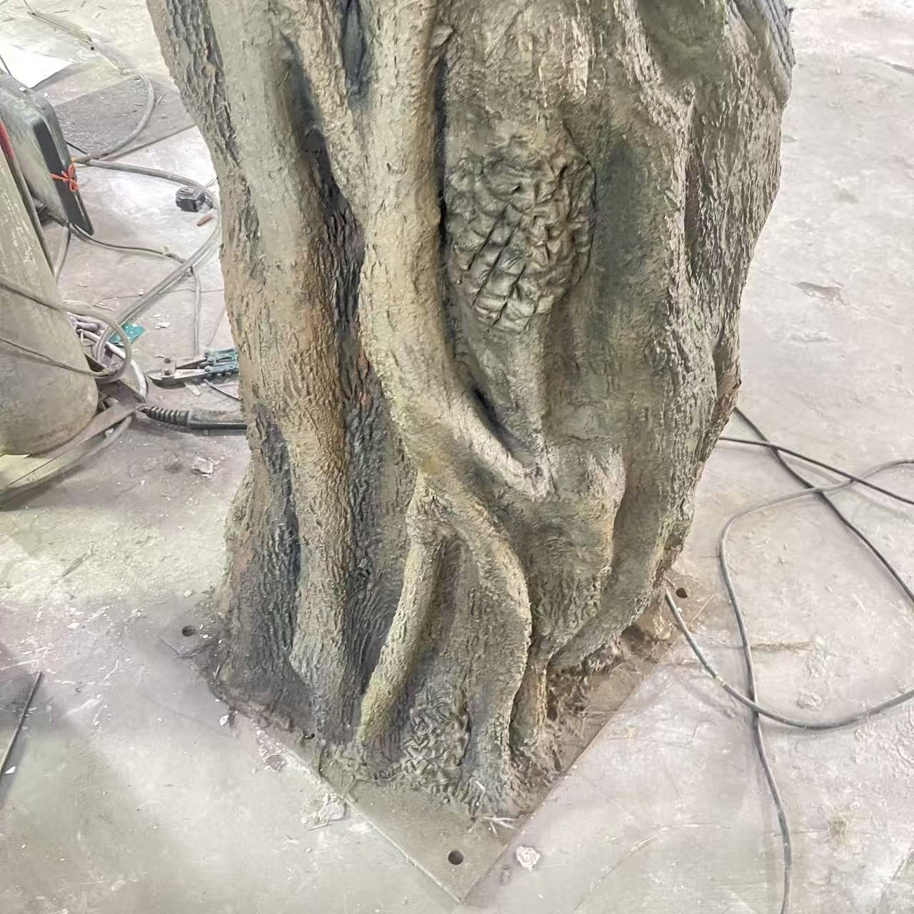 底座处理前的根部细节 — 橄榄树：车间与项目现场实拍